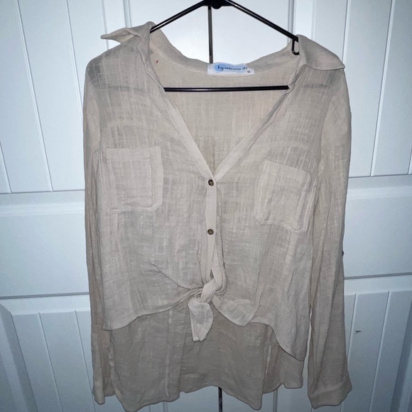Brand new top from lizard thicket size medium!! - Picture 1 of 4